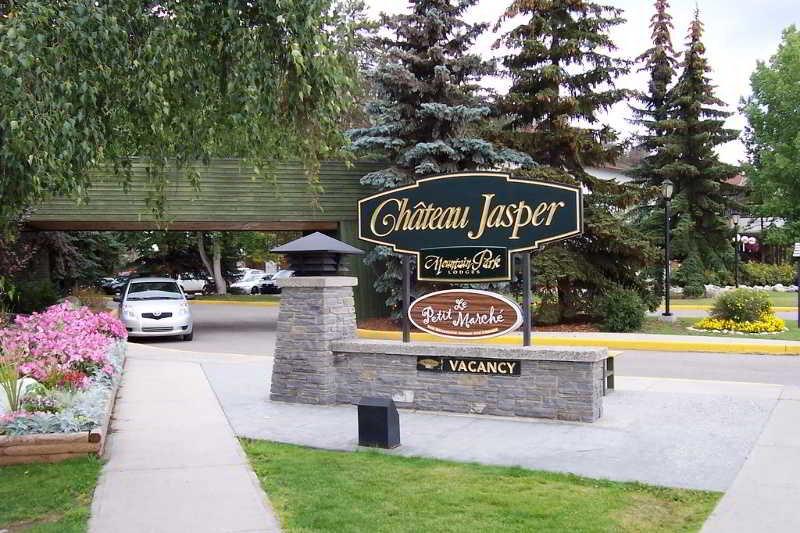 Chateau Jasper Hotel Екстериор снимка